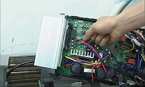 五峰美的空调电话是多少